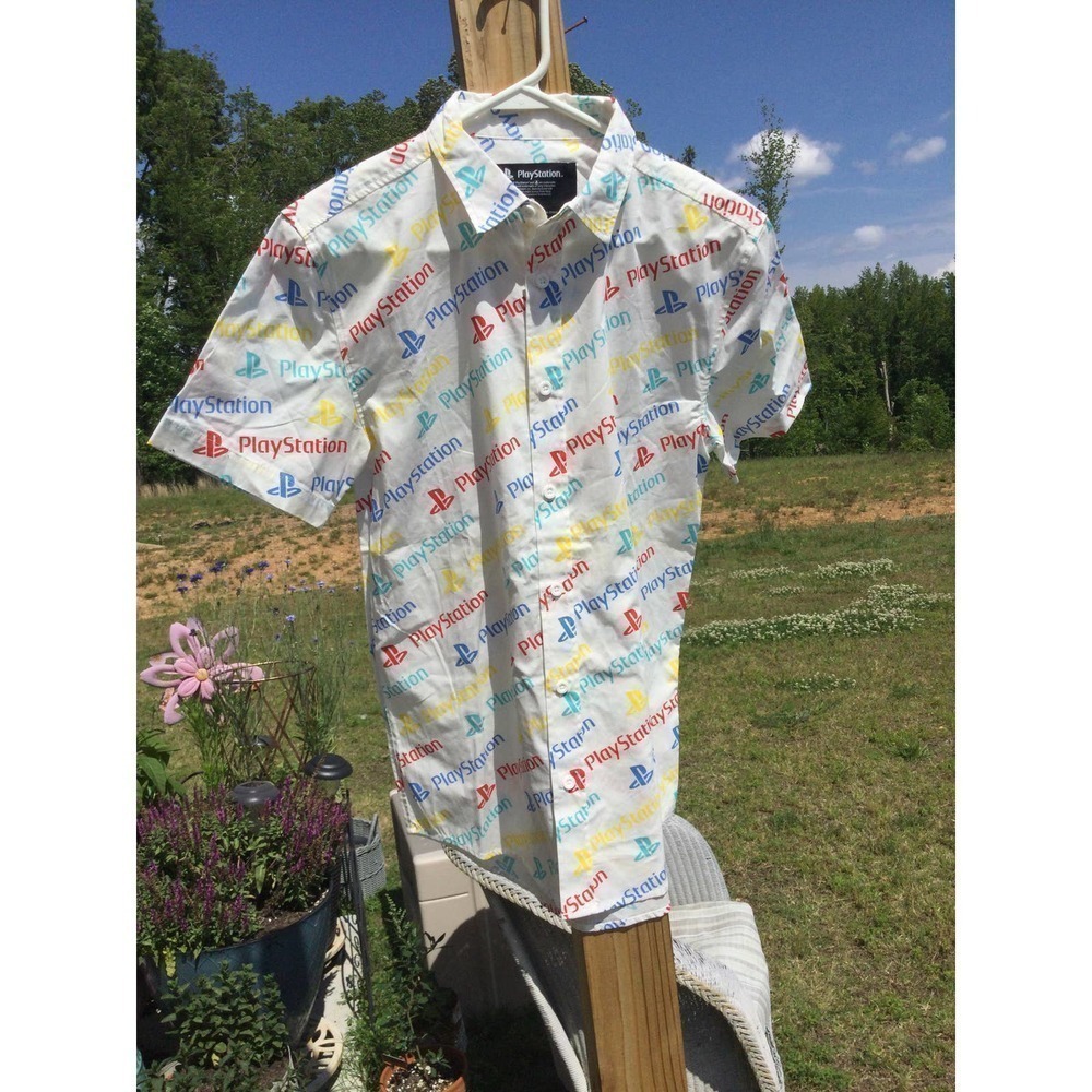 official PlayStation men’s white button-up shirt S gaming video games spellout‎